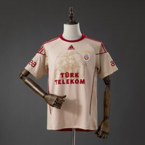 Galatasaray 10/11 Away Retro Jersey - front view