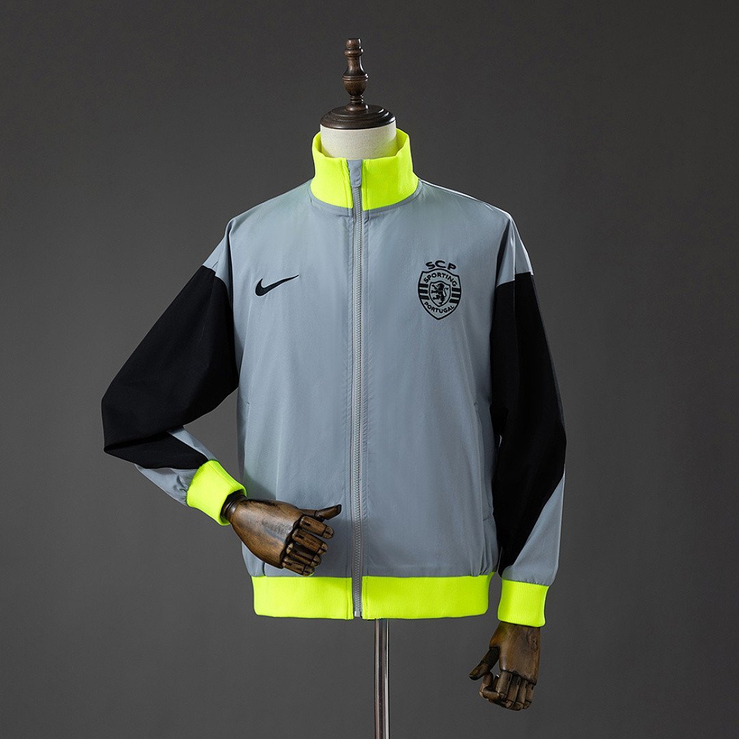 Sporting CP 25/26 Training Jacket Windbreaker - front view