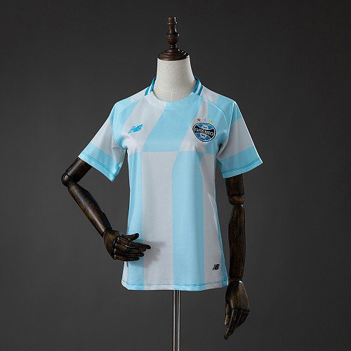 Retro size - Retro Collector Piece - front view