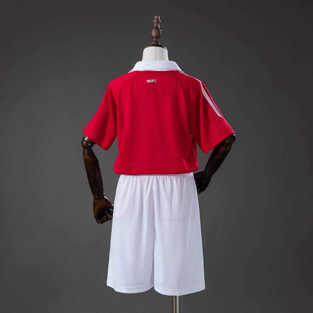 10/11 Manchester United Home Retro Kids Kit Jersey - back view