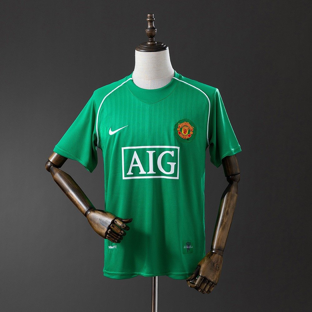 07/08 Manchester United Retro Goalkeeper Jersey - front view