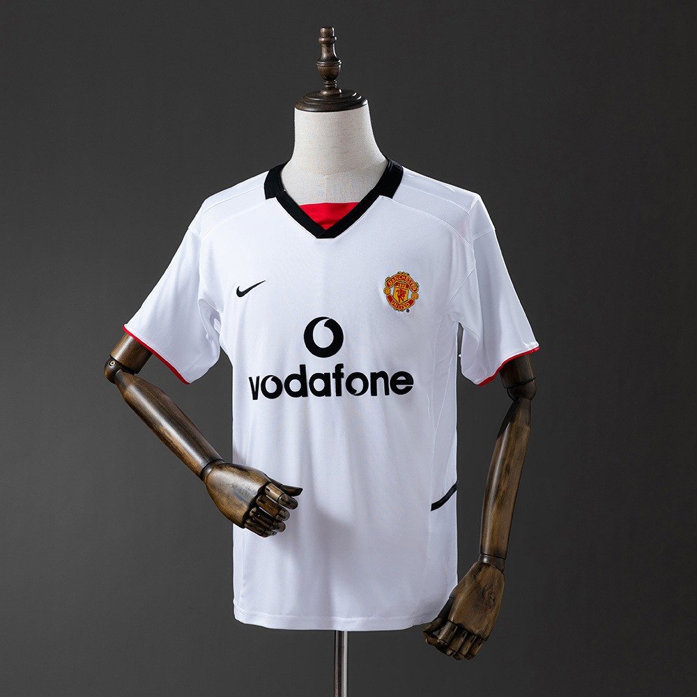 08/09 Manchester United Away Retro Jersey - front view