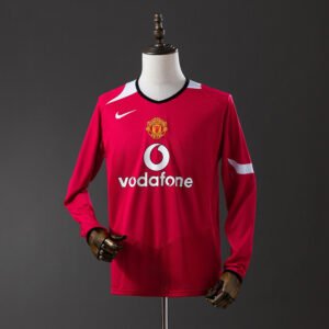 04/06 Manchester United Home Long Sleeve Retro Jersey - front view