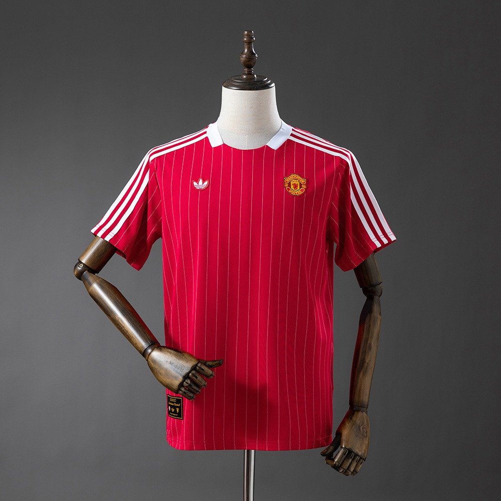 25/26 Manchester United Cultural Shirt Special Edition Jersey - Red - front view