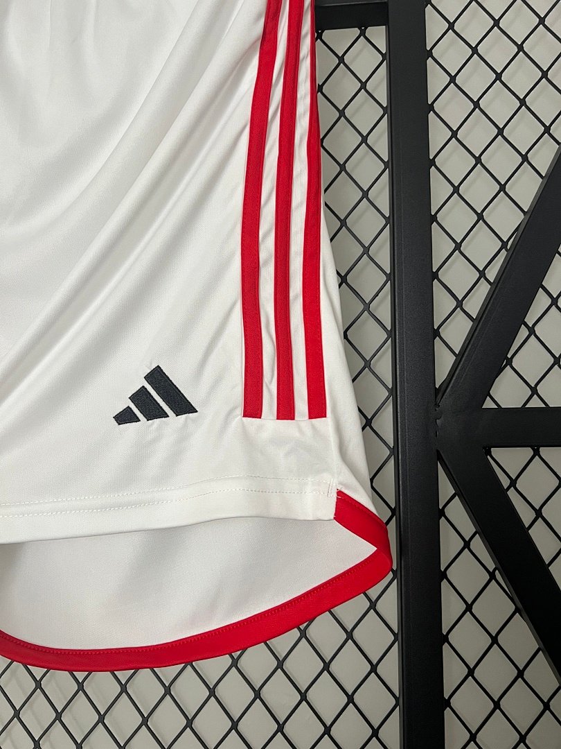 24/25 Shorts flamengo home - back view