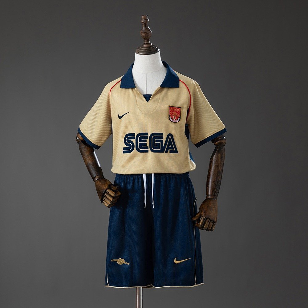 01/02 Arsenal Away Jersey Retro Kids Kit - front view