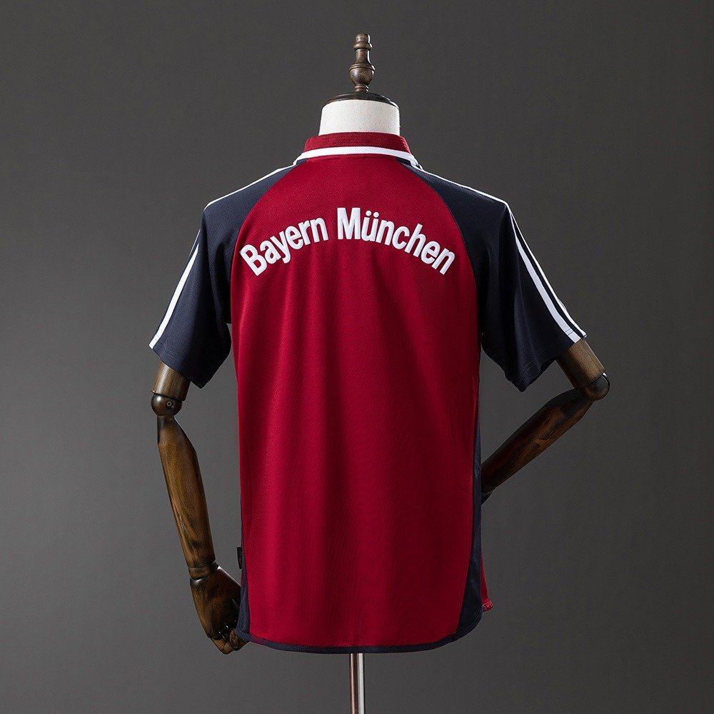 01/02 Bayern Munich Home Jersey Retro - back view