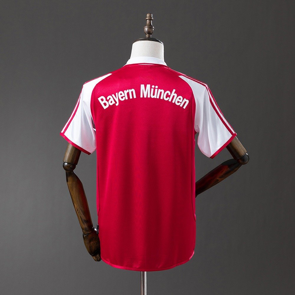 03/04 Bayern Munich Home Jersey Retro - back view