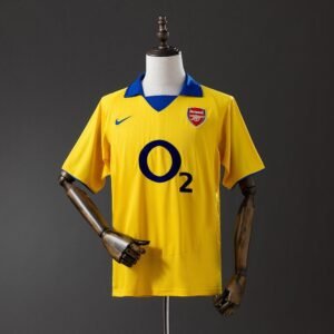 03/05 Arsenal Away Jersey Retro - front view