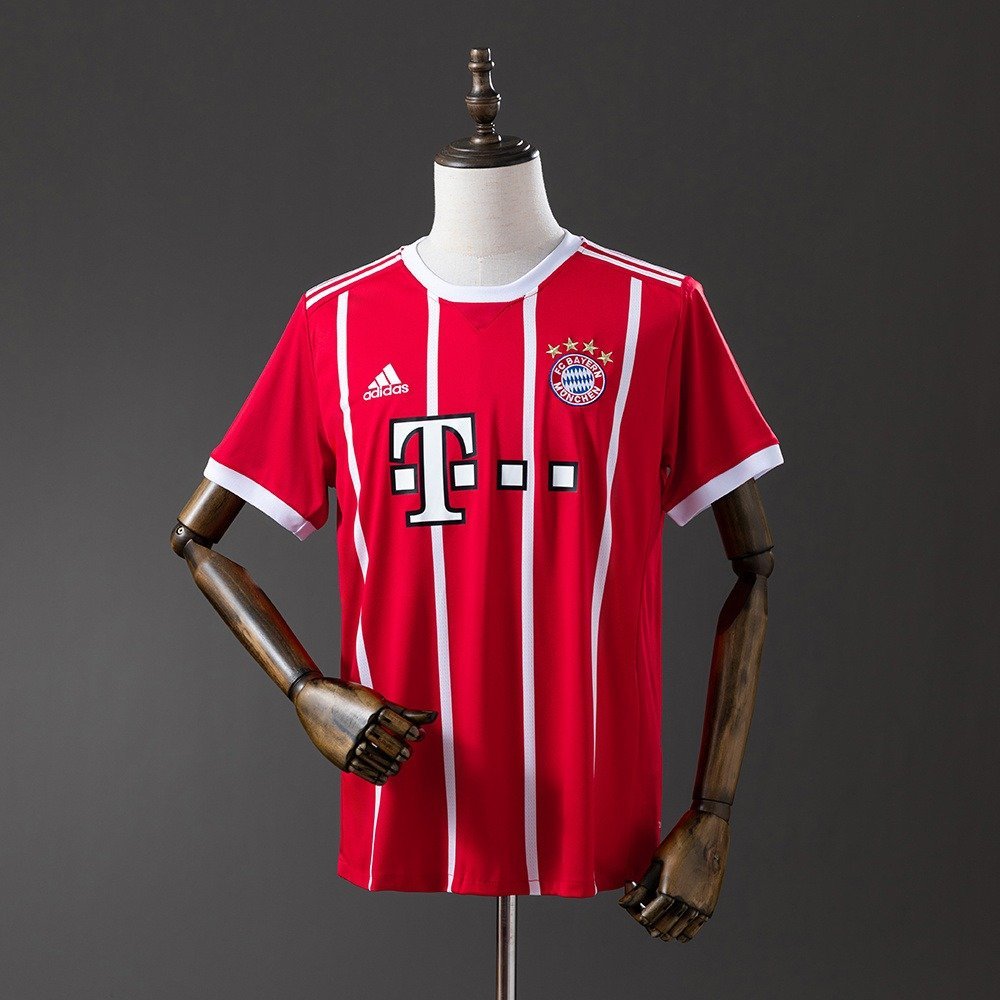17/18 Bayern Munich Home Jersey Retro - front view