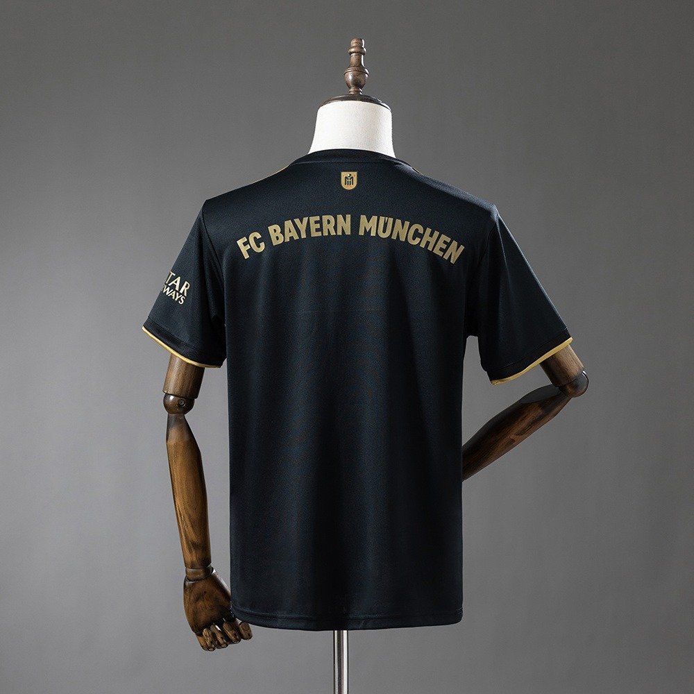21/22 Bayern Munich Away Jersey Retro - front view
