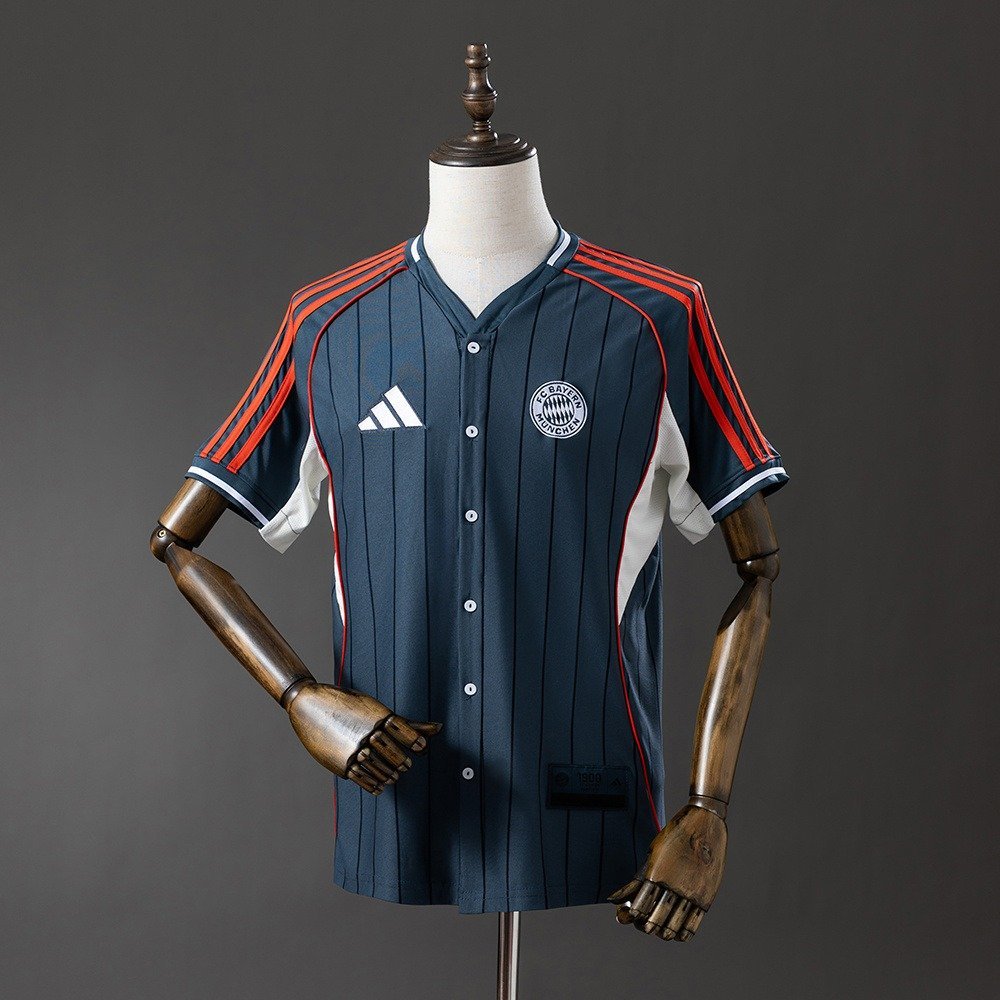 25/26 Bayern Munich Jersey - front view