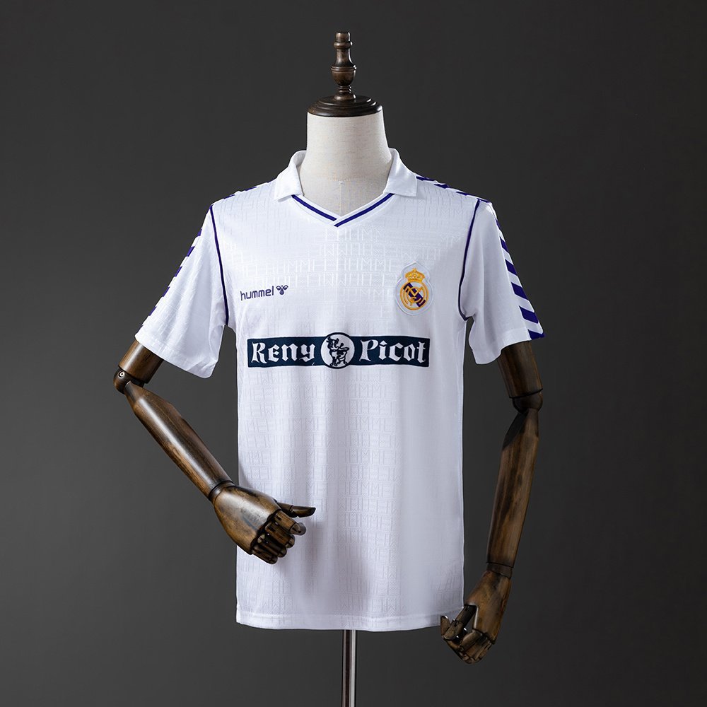 Real Madrid 1988-1990 Home Jersey in White with Chevron Sleeves — product photo