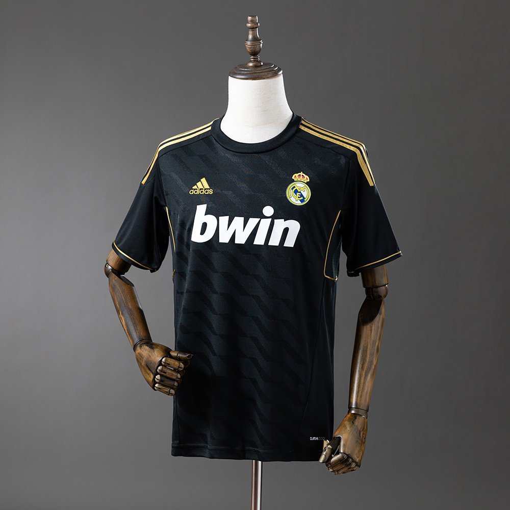 Real Madrid Away Jersey 2011-2012 - Black with Gold Trim — product photo
