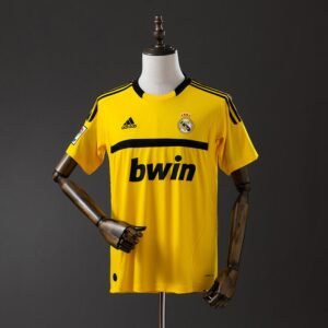 Yellow Black Collar Real Madrid 2011-2012 Goalkeeper Jersey — product photo