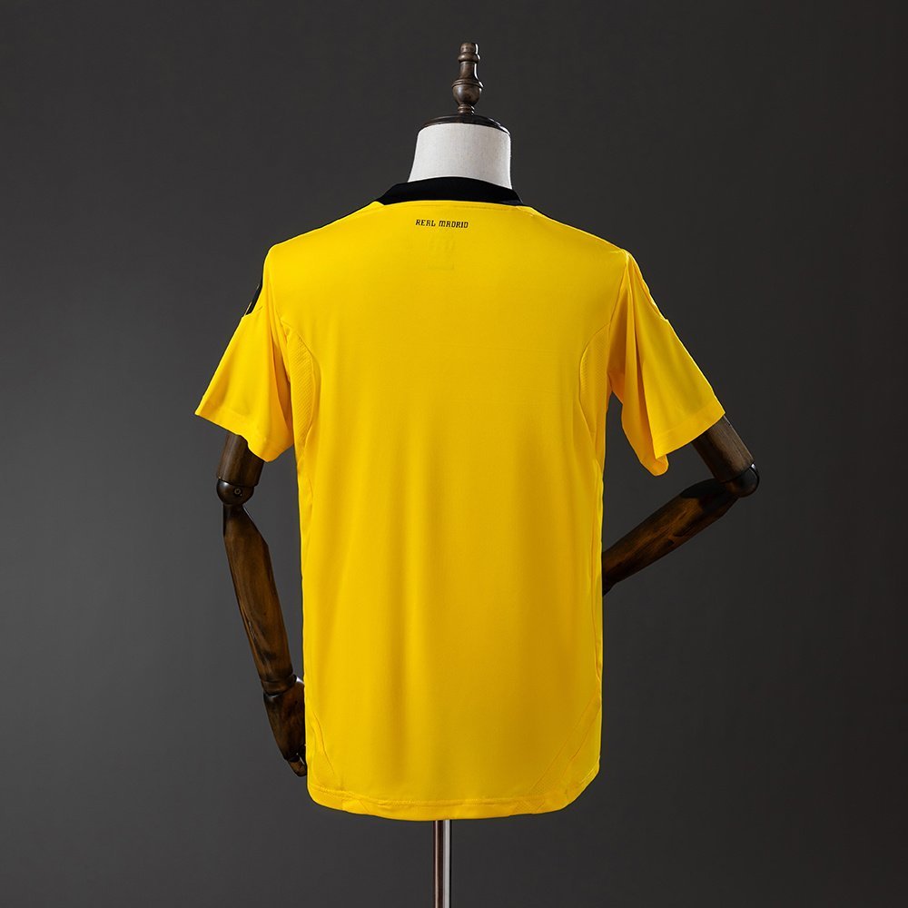 Yellow Black Collar Real Madrid 2011-2012 Goalkeeper Jersey — alternate view 1