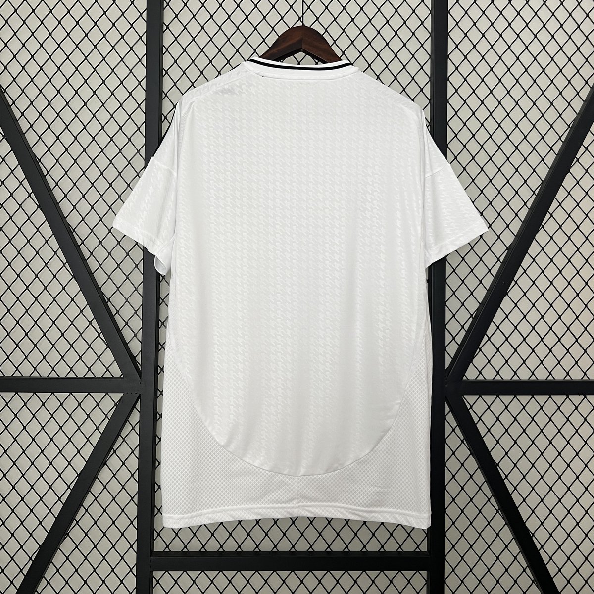 White Black Shoulder Stripes Real Madrid 2024-2025 Home Jersey — alternate view 1