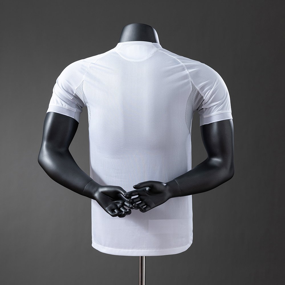 Real Madrid 2025-2026 Home Jersey in White with Gold and Black Shoulder Stripes — alternate view 1
