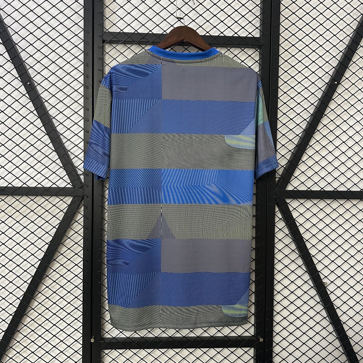 Real Madrid 2025-2026 Training Suit in Blue with Grey Geometric Pattern — alternate view 1